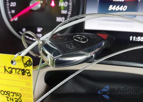 2017 Mercedes-Benz Glc 300 4Matic from USA, damaged, VIN WDC0G4KB2HV004111